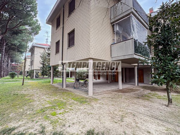 appartamento in vendita a Cervia in zona Pinarella