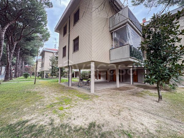 appartamento in vendita a Cervia in zona Pinarella
