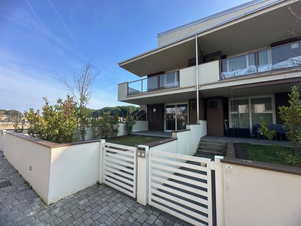 casa indipendente in vendita a Cervia in zona Pinarella