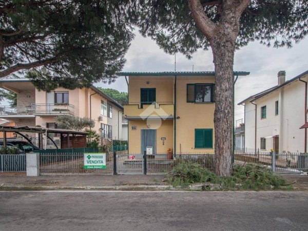 casa indipendente in vendita a Cervia
