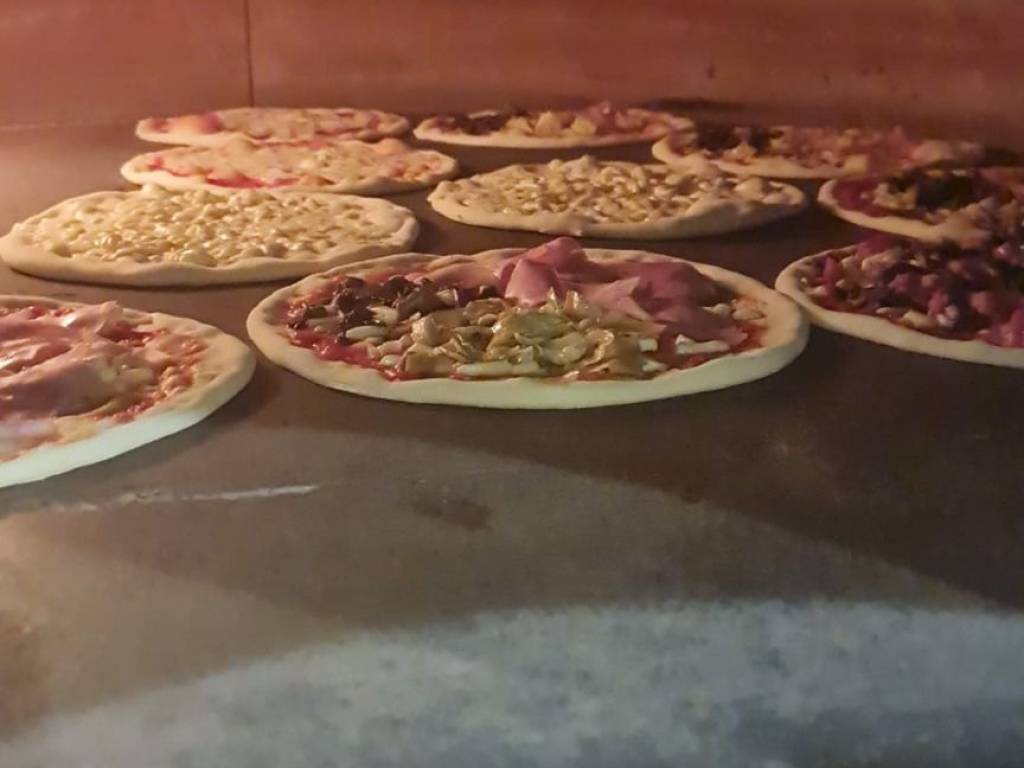 negozio in vendita a Cervia