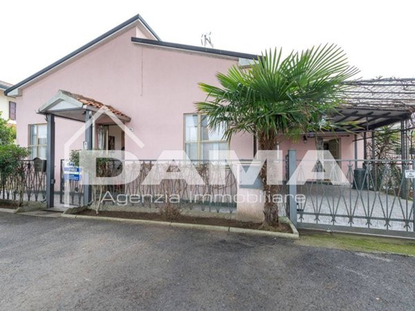 casa indipendente in vendita a Cervia