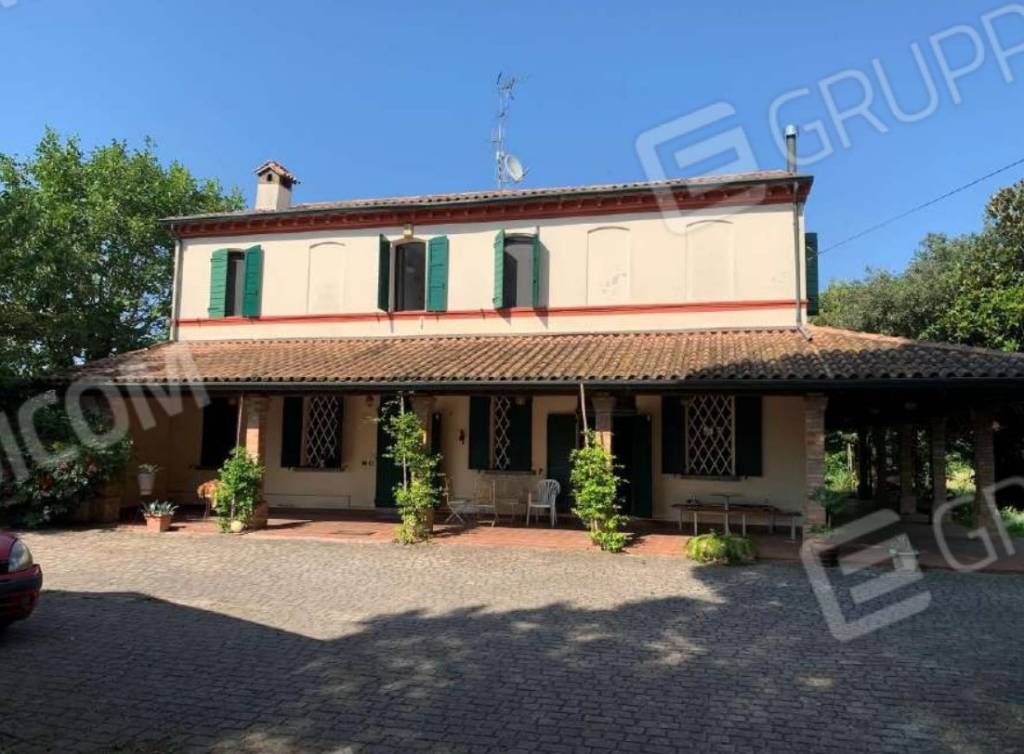 casa indipendente in vendita a Cervia