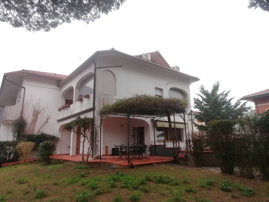 appartamento in vendita a Cervia in zona Milano Marittima