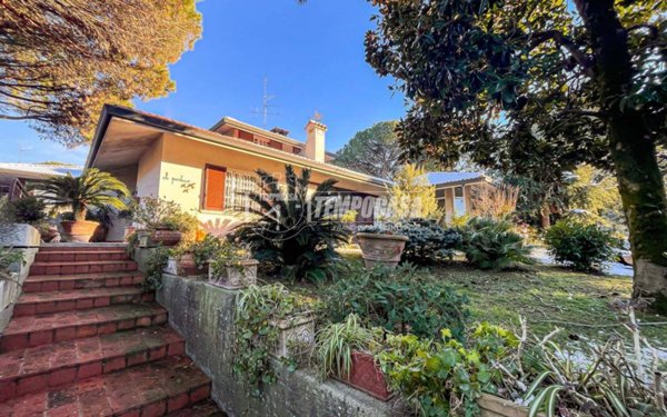 casa indipendente in vendita a Cervia in zona Milano Marittima