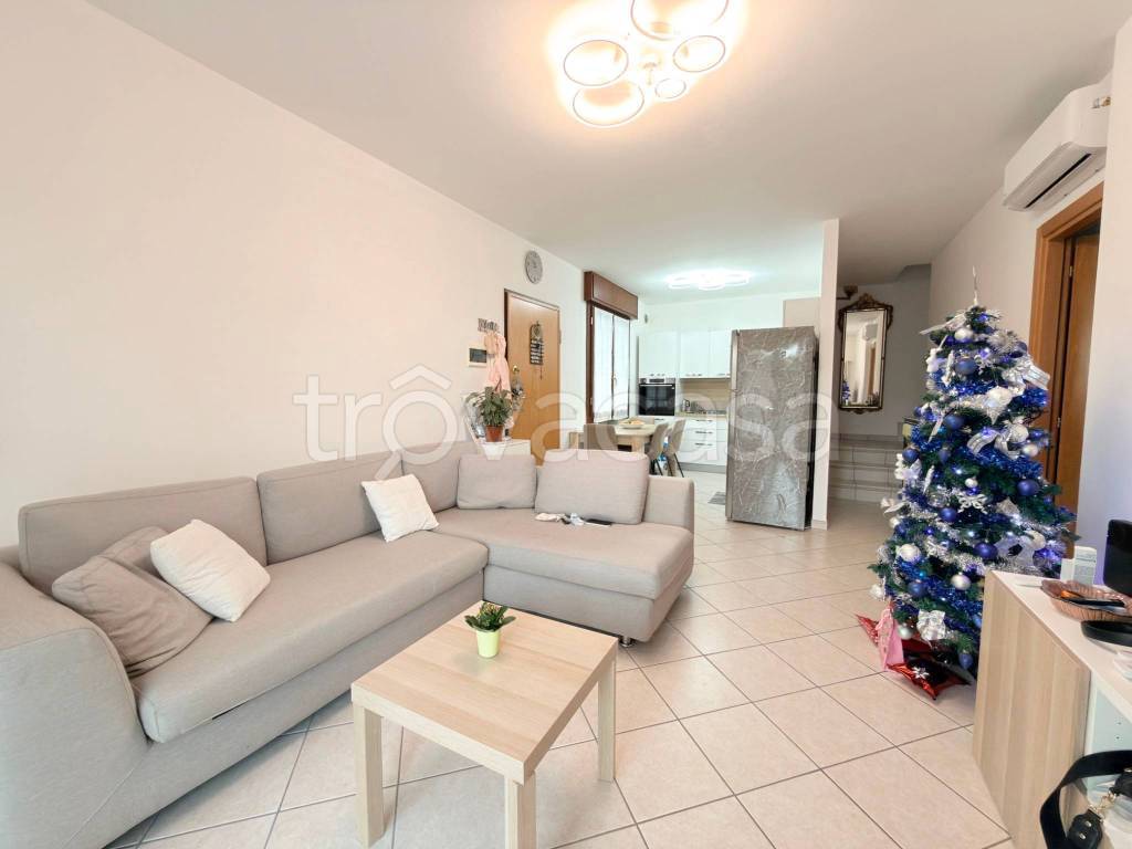 casa indipendente in vendita a Cervia