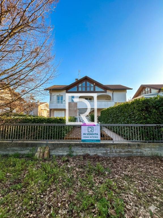 casa indipendente in vendita a Cervia