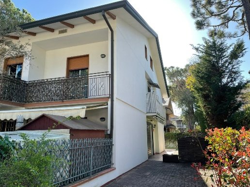 casa indipendente in vendita a Cervia in zona Milano Marittima