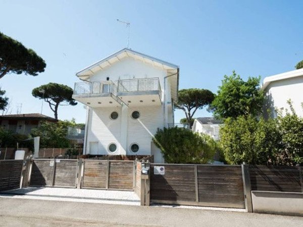 casa indipendente in vendita a Cervia in zona Milano Marittima