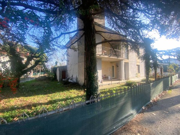 casa indipendente in vendita a Cervia