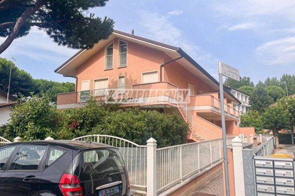 appartamento in vendita a Cervia in zona Pinarella