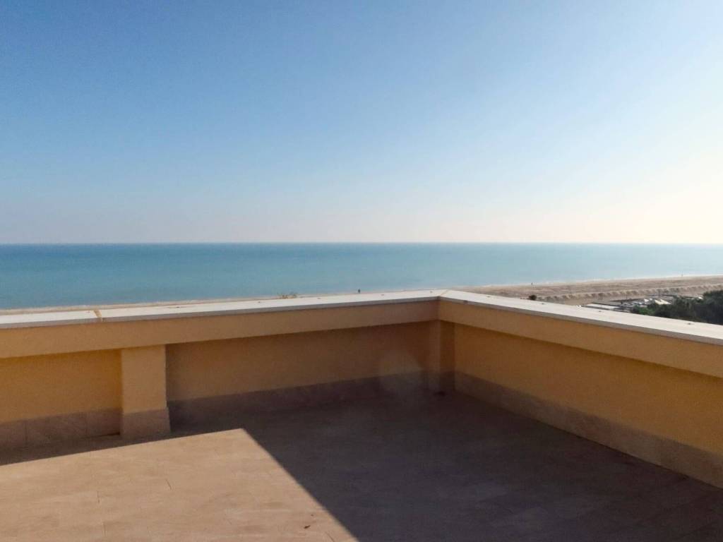 appartamento in vendita a Cervia in zona Pinarella