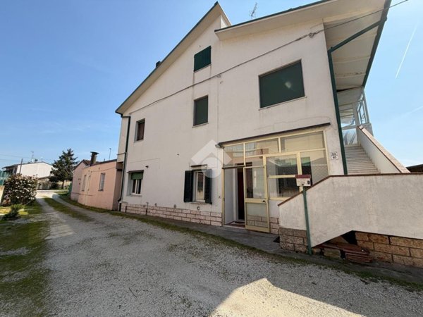 casa indipendente in vendita a Cervia in zona Montaletto