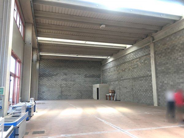 negozio in vendita a Cervia