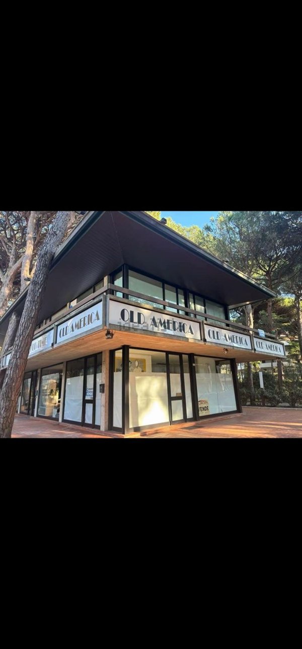 negozio in vendita a Cervia