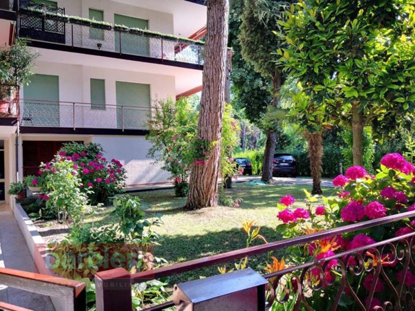 appartamento in vendita a Cervia in zona Milano Marittima