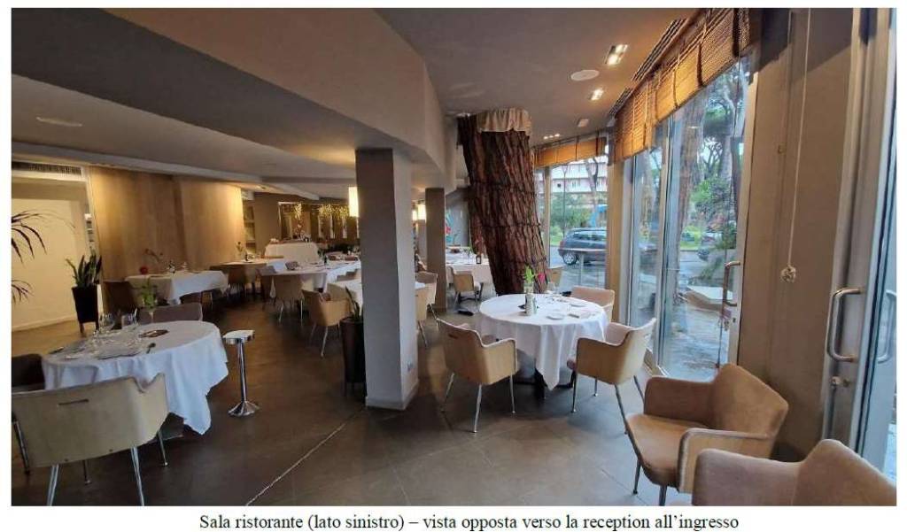 negozio in vendita a Cervia in zona Milano Marittima