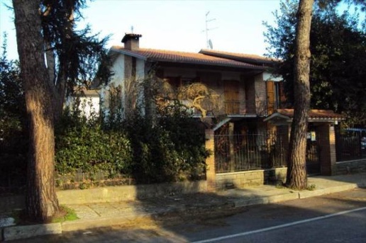 casa indipendente in vendita a Cervia