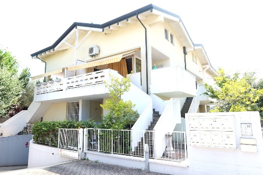 appartamento in vendita a Cervia in zona Pinarella