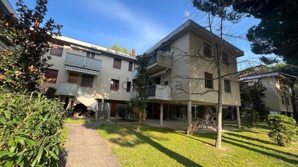 appartamento in vendita a Cervia in zona Pinarella