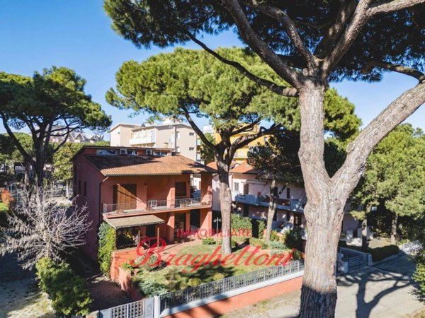 casa indipendente in vendita a Cervia in zona Milano Marittima
