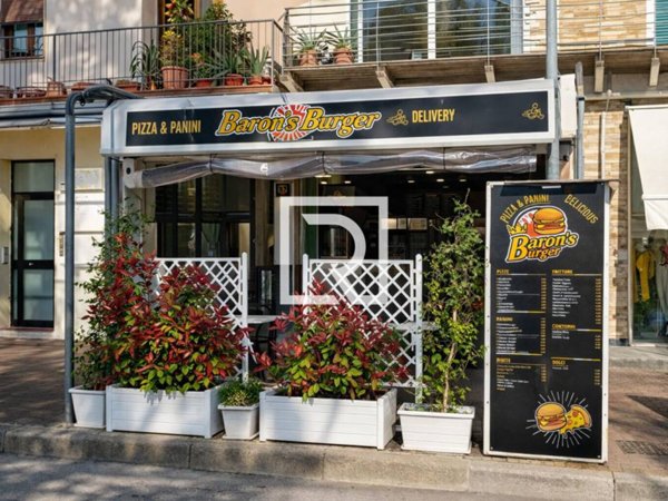 negozio in vendita a Cervia in zona Milano Marittima