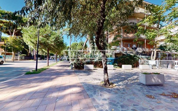 negozio in vendita a Cervia in zona Milano Marittima