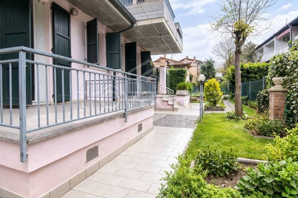 appartamento in vendita a Cervia in zona Pinarella