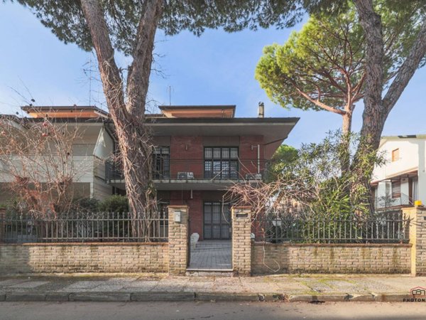casa indipendente in vendita a Cervia in zona Milano Marittima