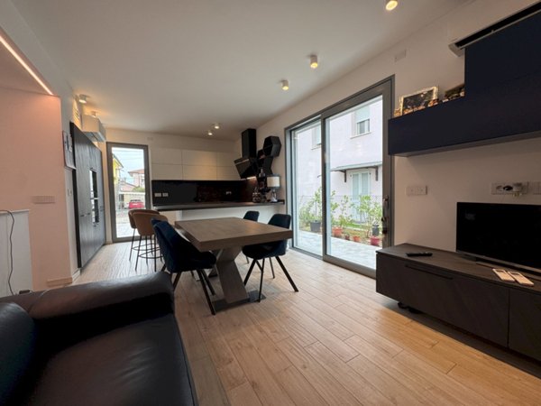 casa indipendente in vendita a Cervia