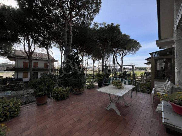 appartamento in vendita a Cervia in zona Pinarella