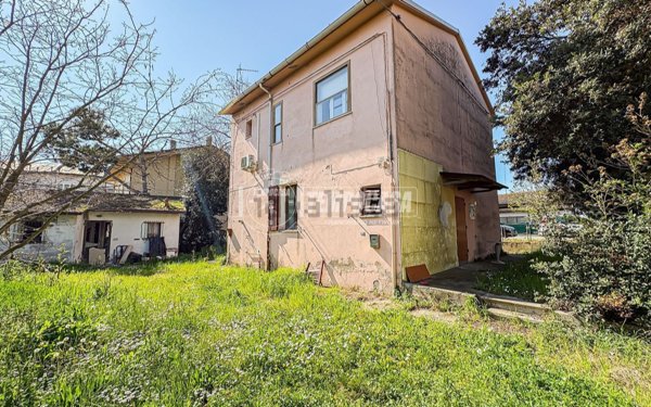 casa indipendente in vendita a Cervia