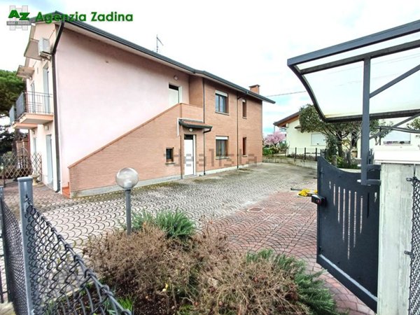 casa indipendente in vendita a Cervia in zona Montaletto