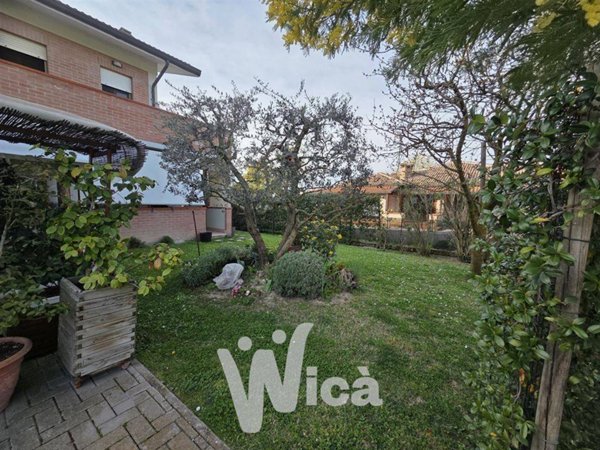 appartamento in vendita a Cervia in zona Castiglione di Cervia