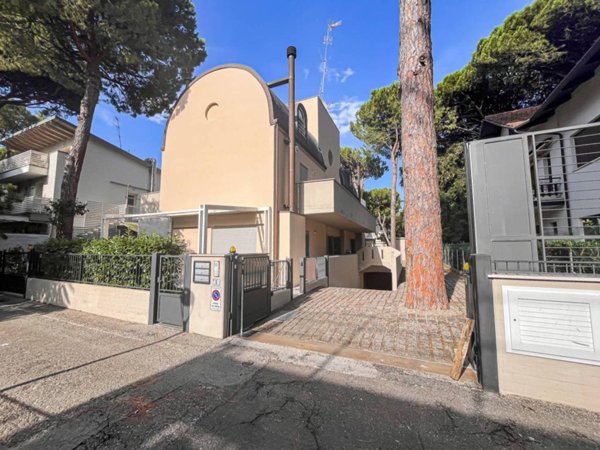 casa indipendente in vendita a Cervia in zona Milano Marittima