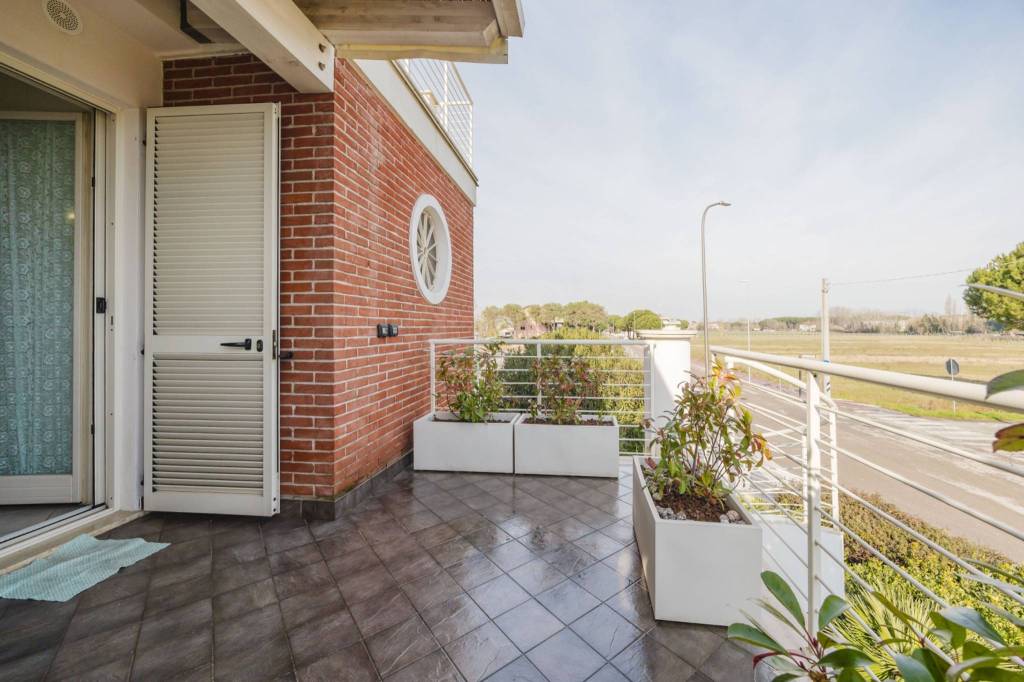 appartamento in vendita a Cervia in zona Pinarella