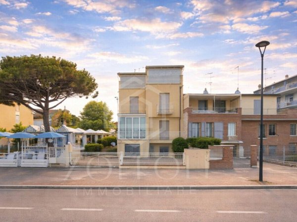 appartamento in vendita a Cervia in zona Milano Marittima