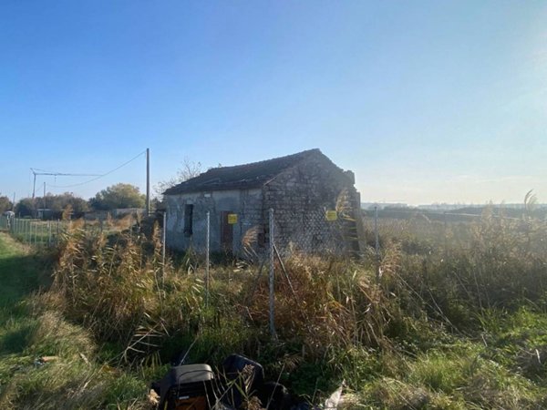 casa indipendente in vendita a Cervia in zona Milano Marittima