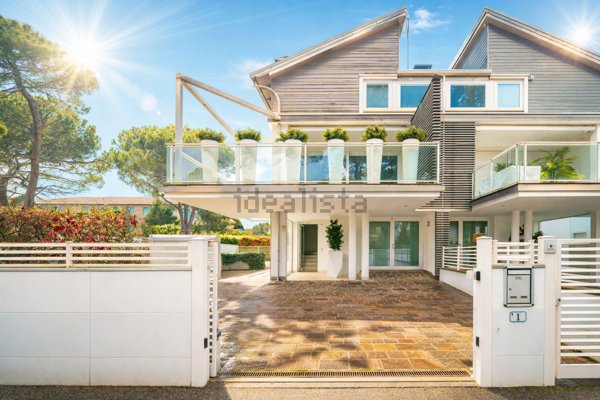 casa indipendente in vendita a Cervia in zona Milano Marittima