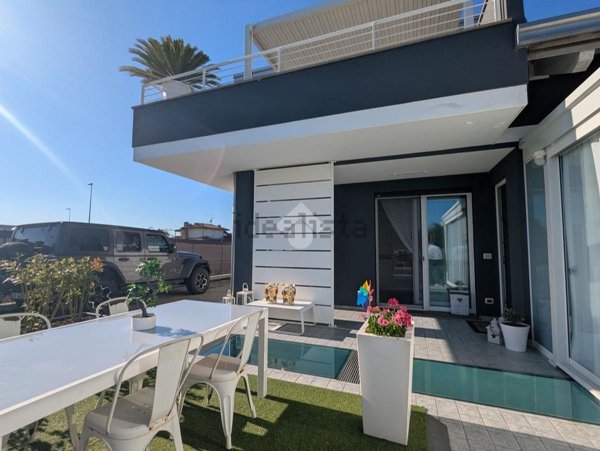 casa indipendente in vendita a Cervia in zona Milano Marittima
