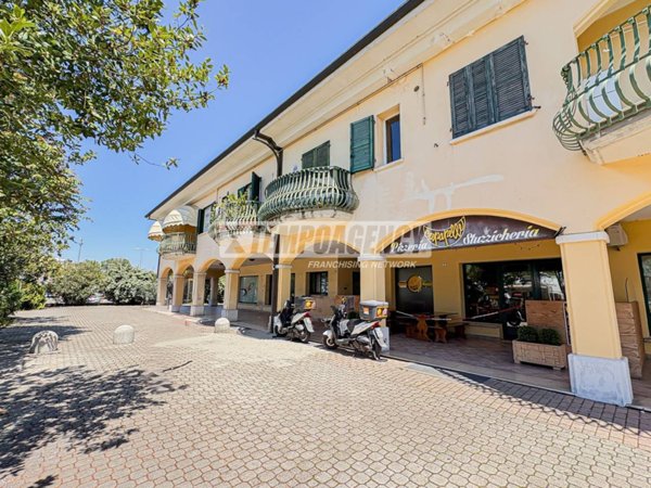 appartamento in vendita a Cervia in zona Milano Marittima