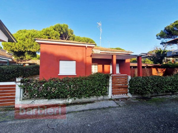 casa indipendente in vendita a Cervia in zona Milano Marittima