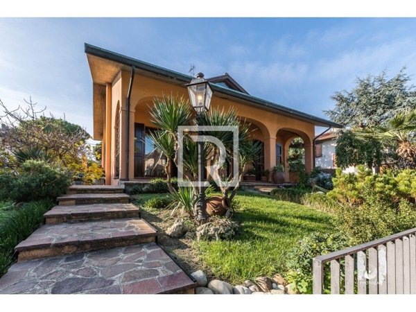 casa indipendente in vendita a Cervia