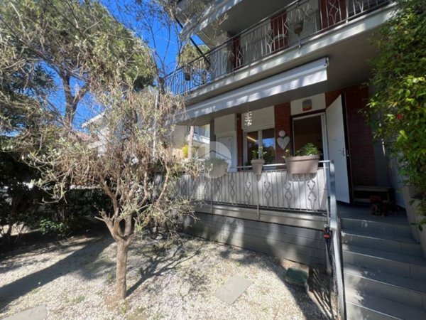 appartamento in vendita a Cervia in zona Milano Marittima