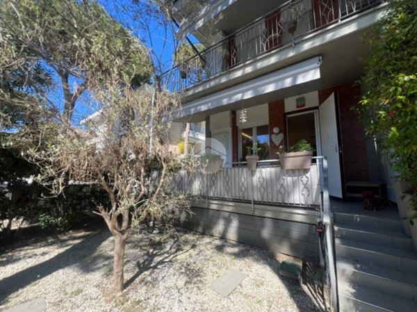 appartamento in vendita a Cervia in zona Milano Marittima