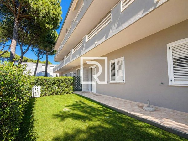 appartamento in vendita a Cervia in zona Pinarella