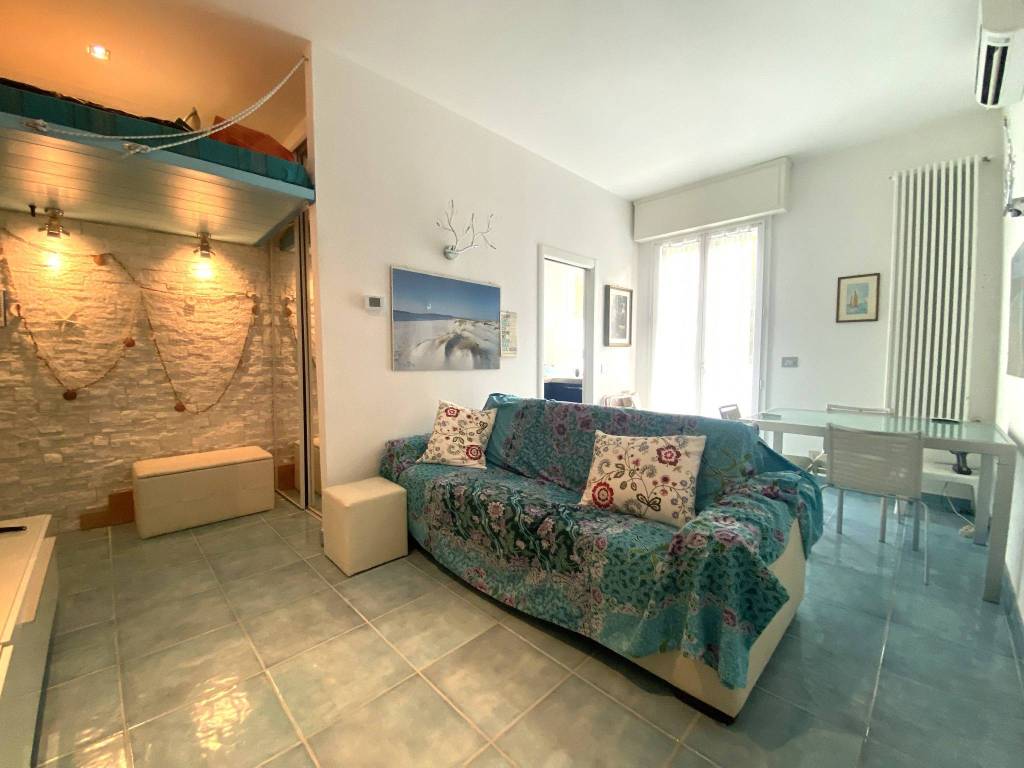 appartamento in vendita a Cervia in zona Milano Marittima