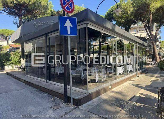 negozio in vendita a Cervia in zona Milano Marittima