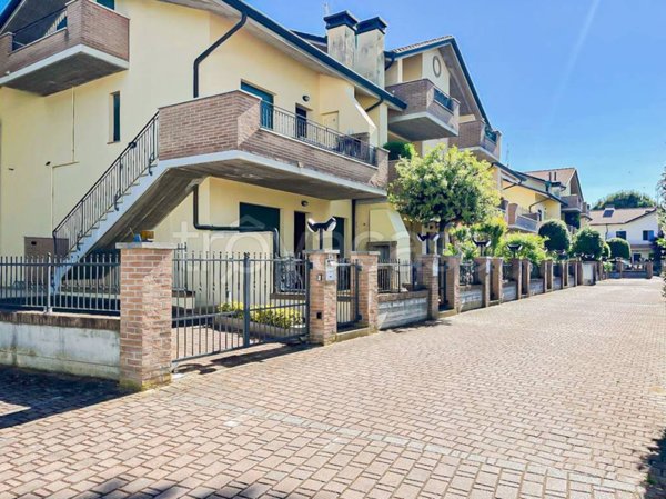 appartamento in vendita a Cervia in zona Pinarella