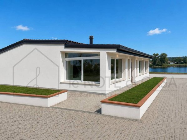 casa indipendente in vendita a Cervia
